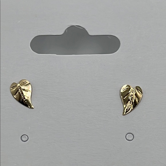 Jewelry - 14kt gold leaf earrings - dainty